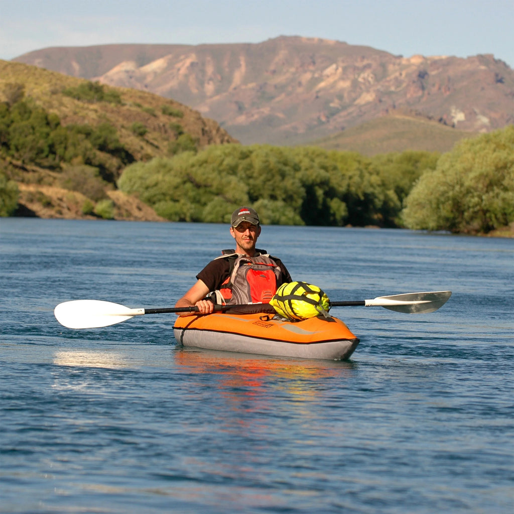 Kayak J2454