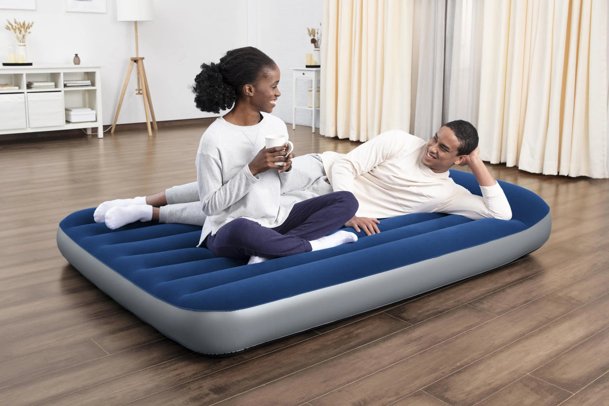 Queen Air Mattress with Built-in Pump M554