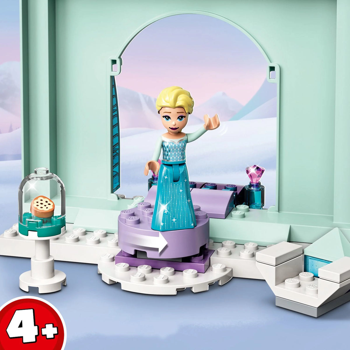 Castle Toy with Mini-Doll Figures Q164127