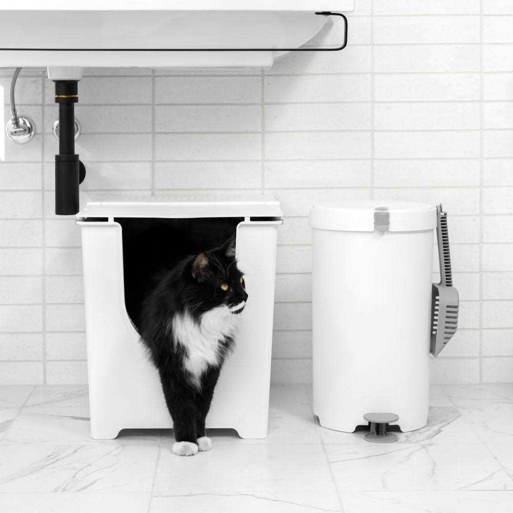 Flip Litter Box with Scoop and Reusable Liner S5295